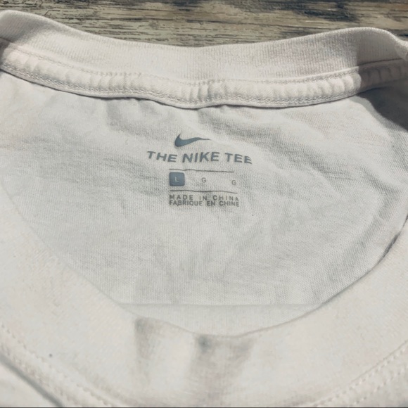 🆕 Nike crop size LARGE - Picture 3 of 4